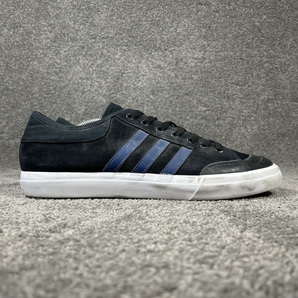 Adidas Matchcourt BB8554 Men’s Size 13 Black Blue Athletic Skate Shoes Used